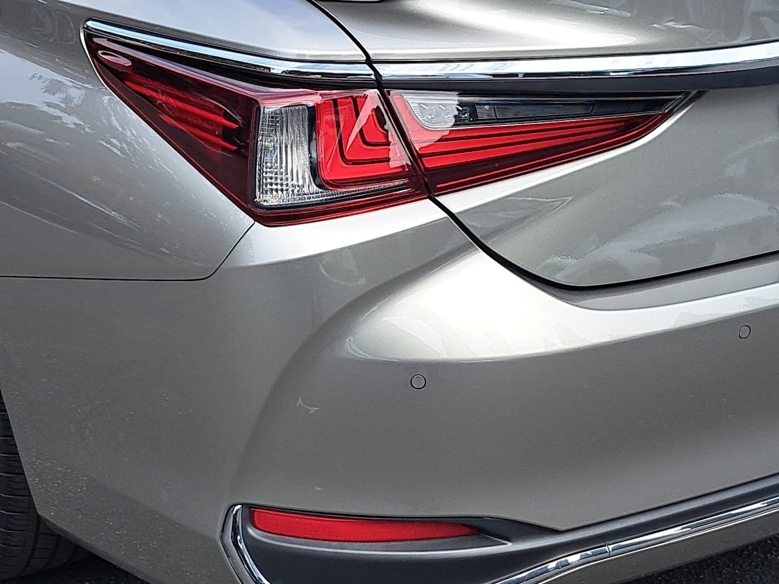Used 2021 Lexus ES 250 w/ Premium Package AWD/4WD image 36