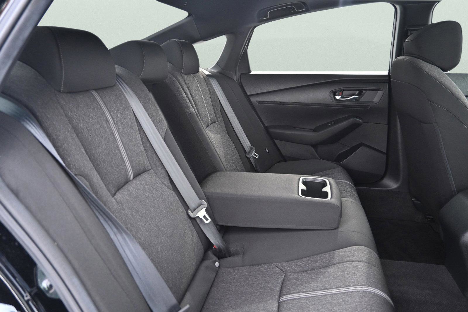 Used 2024 Honda Accord Sport image 11