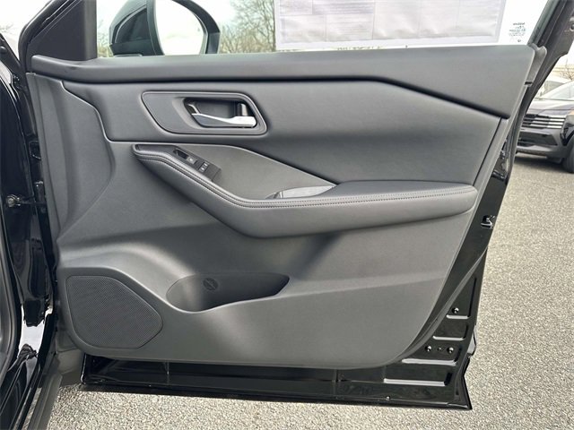 New 2026 Nissan Rogue SV image 8