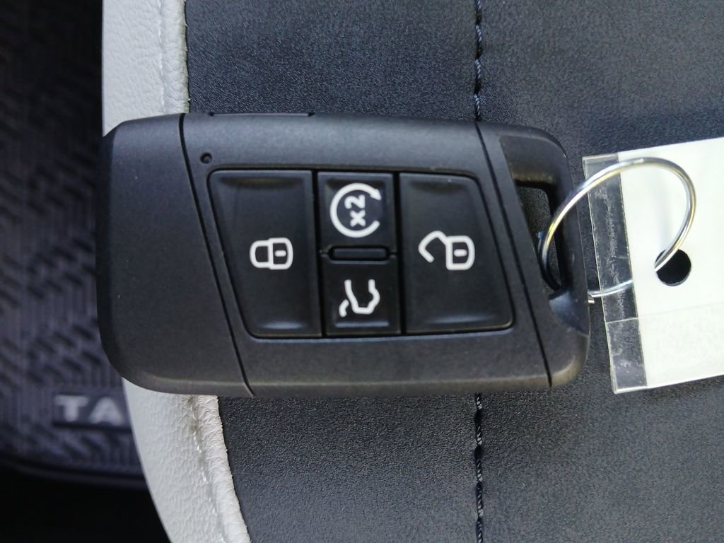 New 2026 Volkswagen Taos SE AWD/4WD image 28