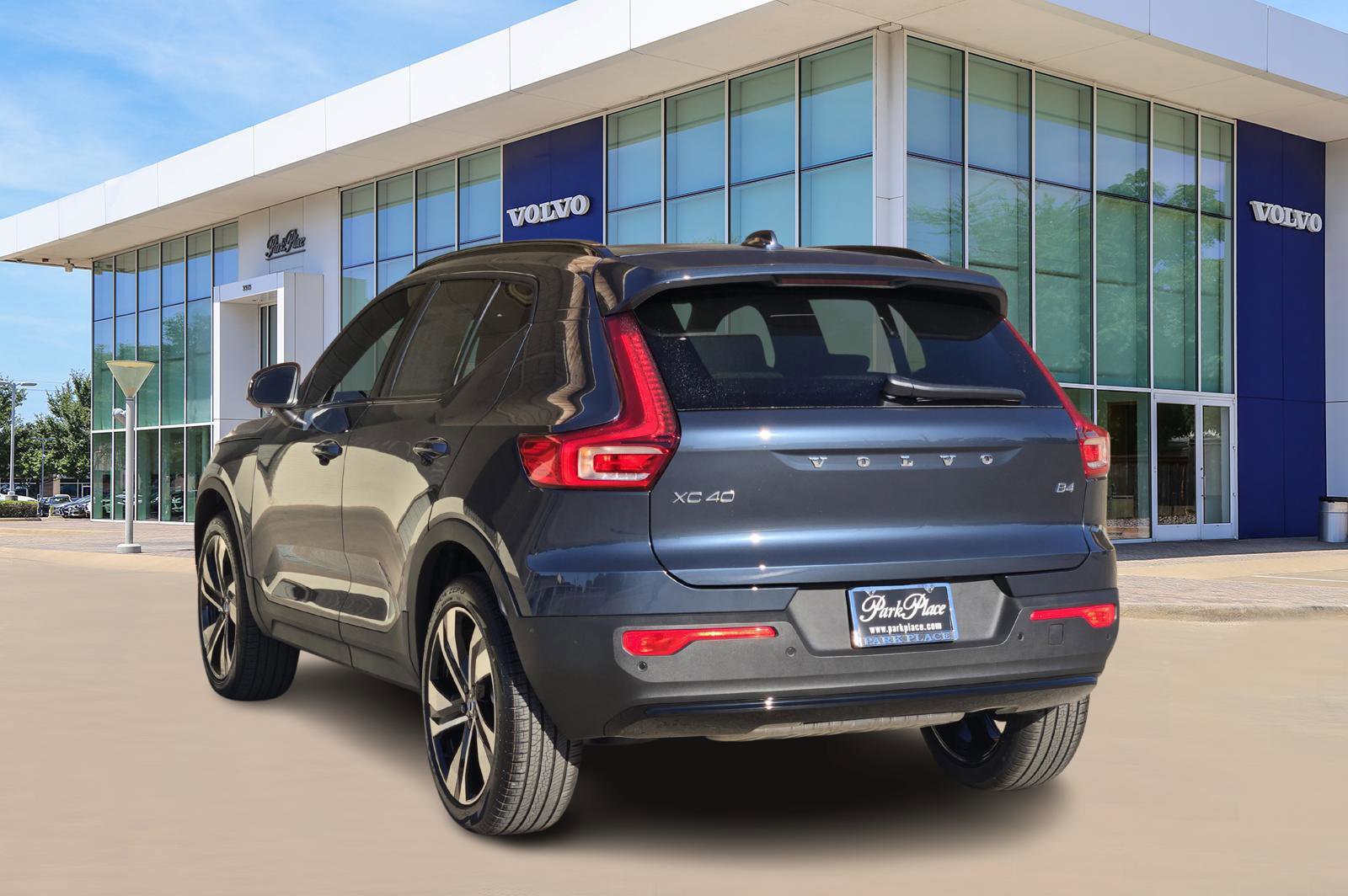 New 2026 Volvo XC40 B4 Plus w/ Protection Package Premier image 4