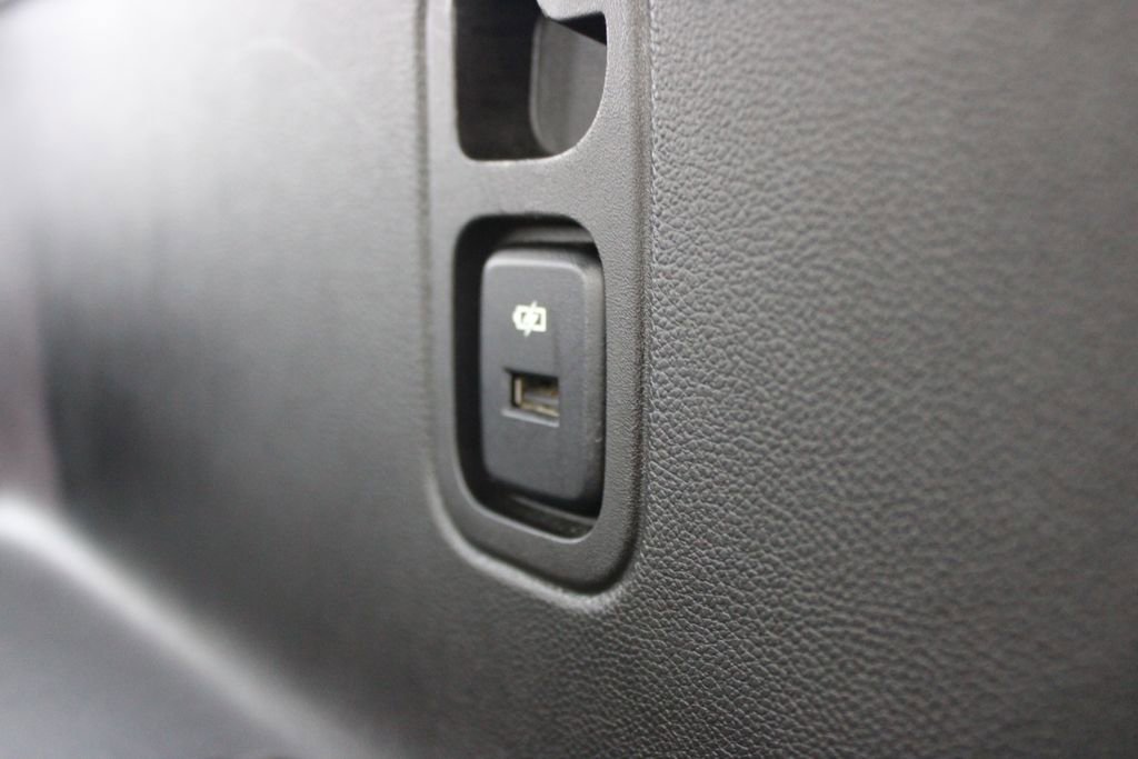 Used 2023 Chevrolet Traverse Premier image 29