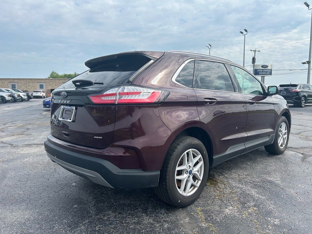 Used 2022 Ford Edge SEL w/ Convenience Package image 3