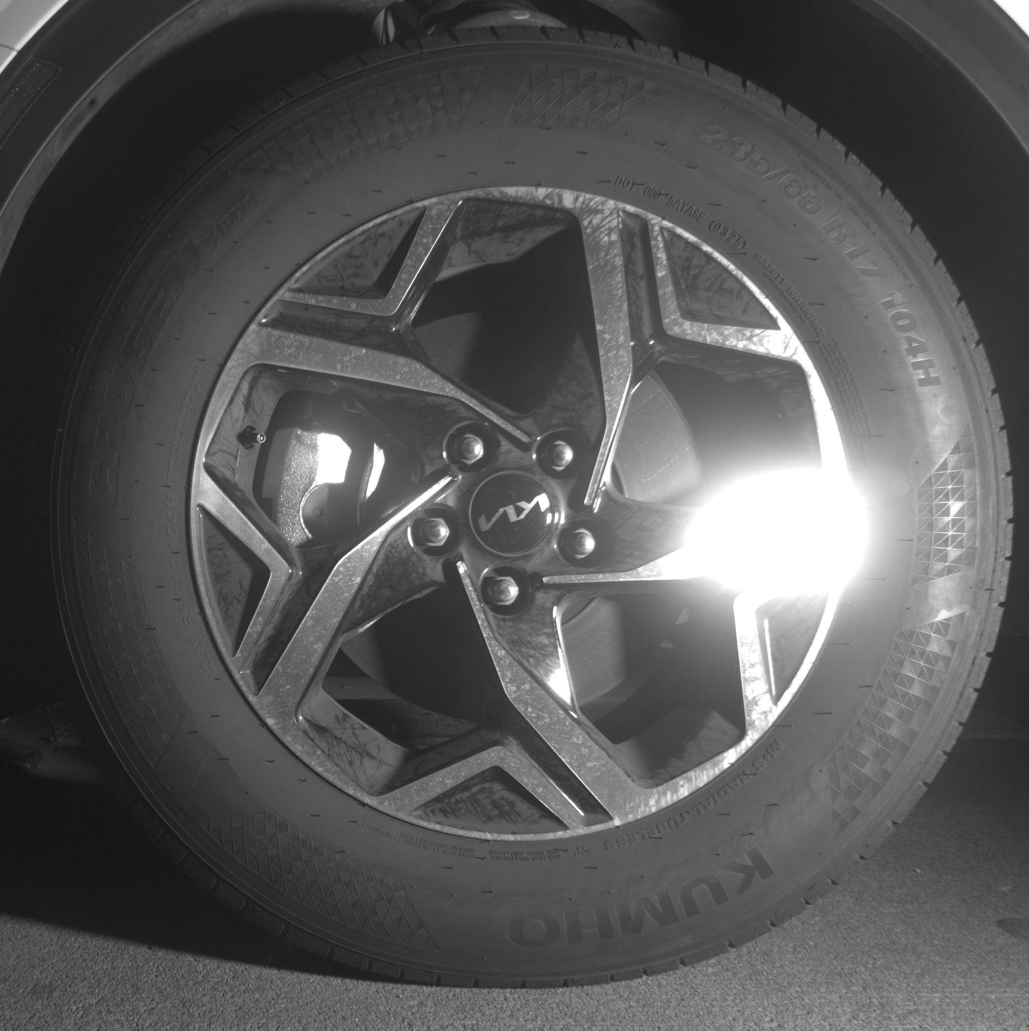 Used 2025 Kia Sportage LX image 12