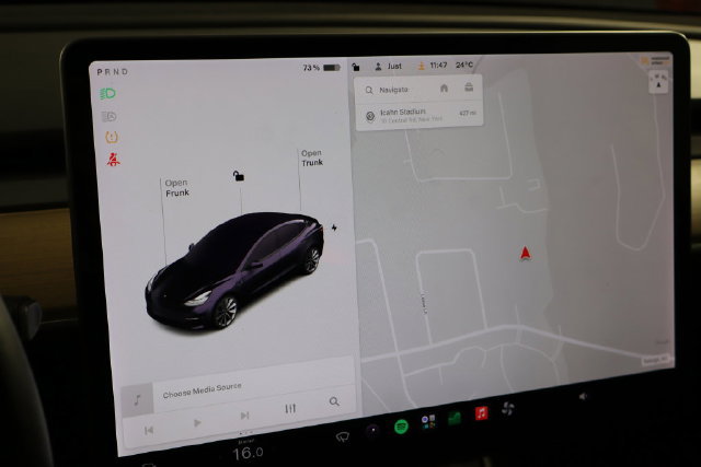 Used 2020 Tesla Model 3 Standard Range Plus RWD image 44