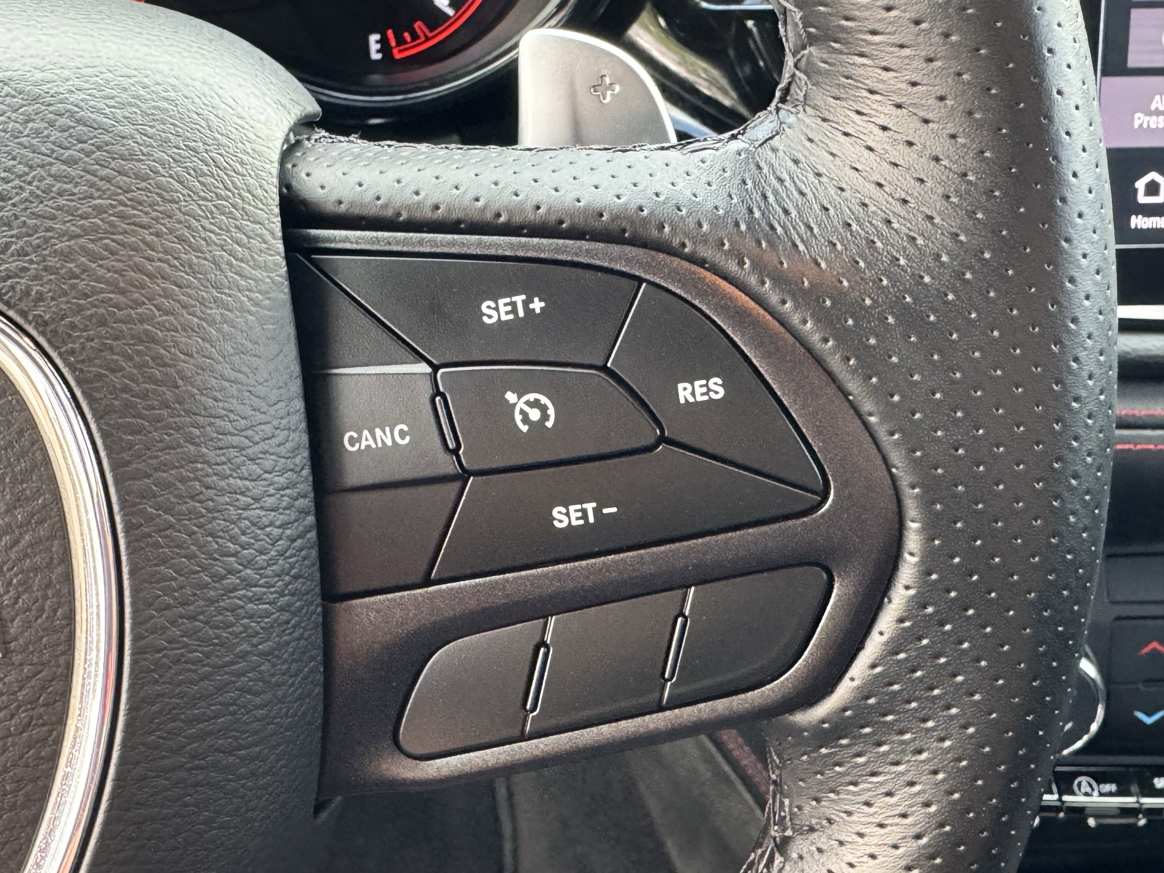 Used 2025 Dodge Durango GT w/ Blacktop Package image 23