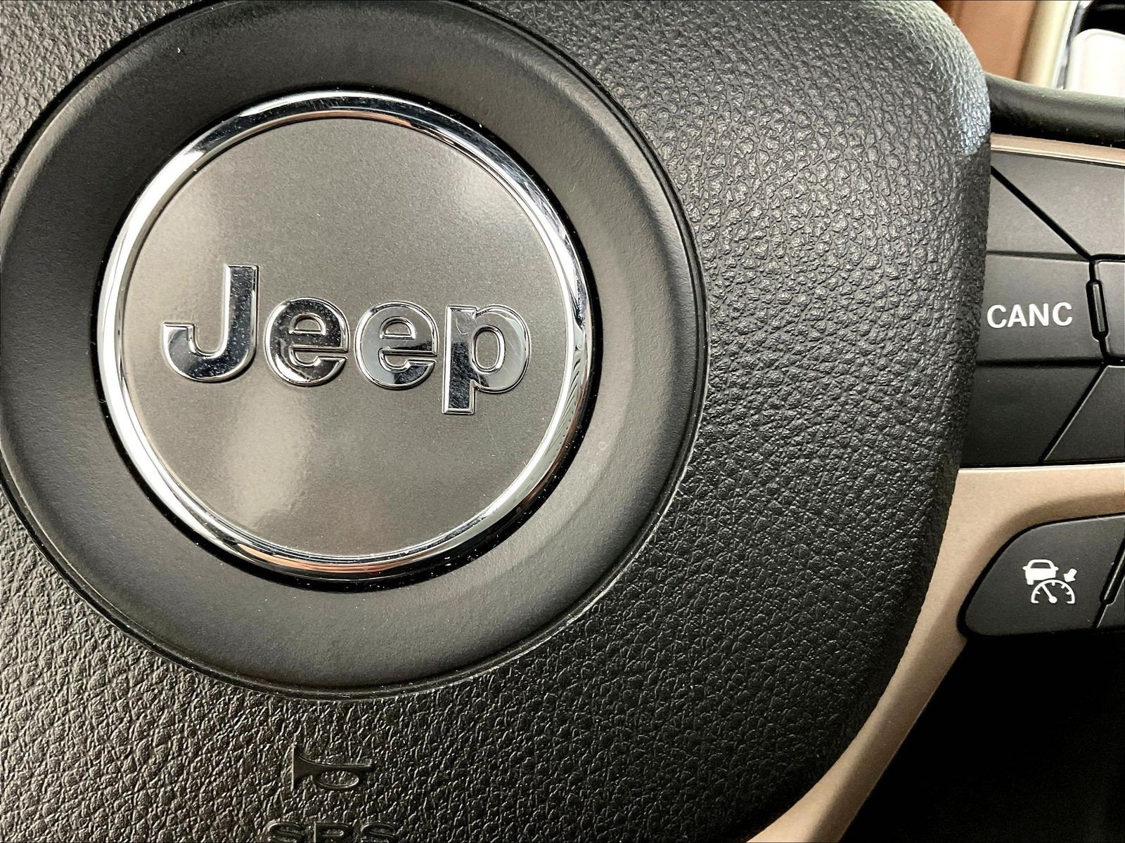 Used 2017 Jeep Grand Cherokee Summit w/ Platinum Series Group AWD/4WD image 36