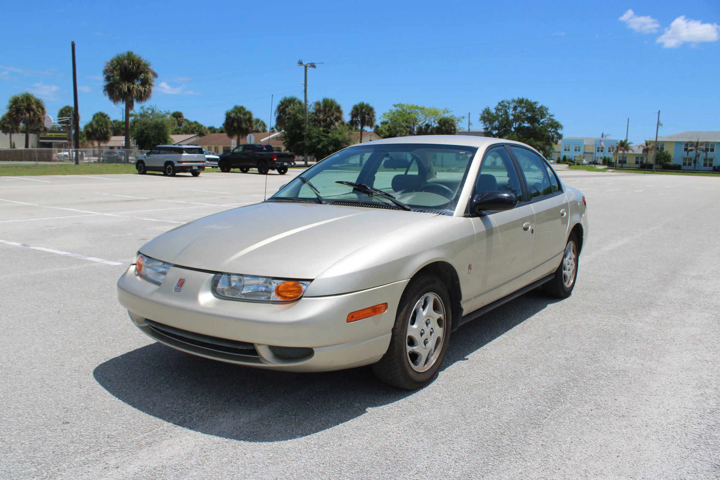 Used 2002 Saturn S-Series SL2 w/ SL2 Option Pkg 2