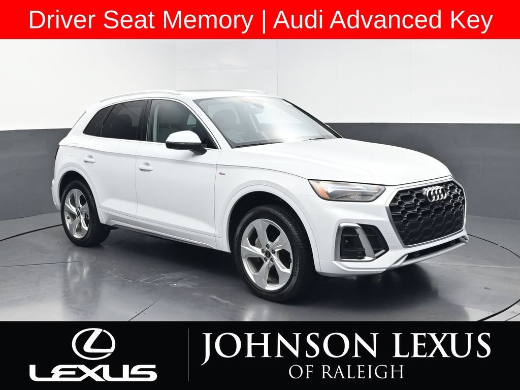 Used 2023 Audi Q5 2.0T Premium Plus w/ Premium Plus Package AWD/4WD image 3