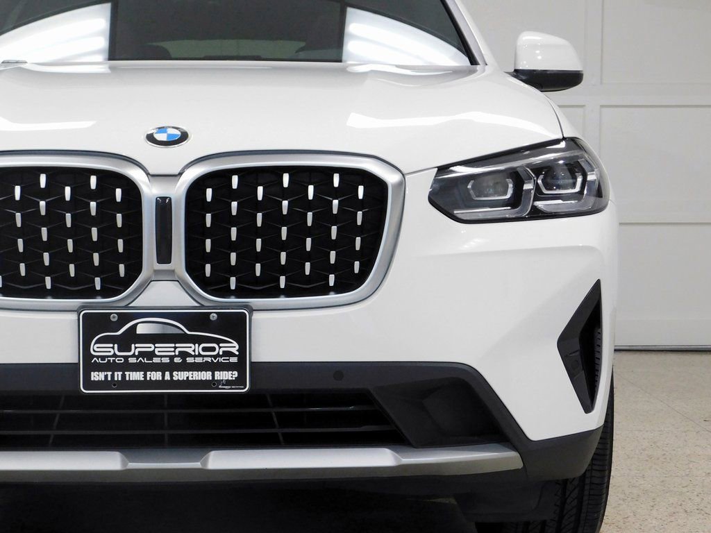 Used 2023 BMW X4 xDrive30i image 13