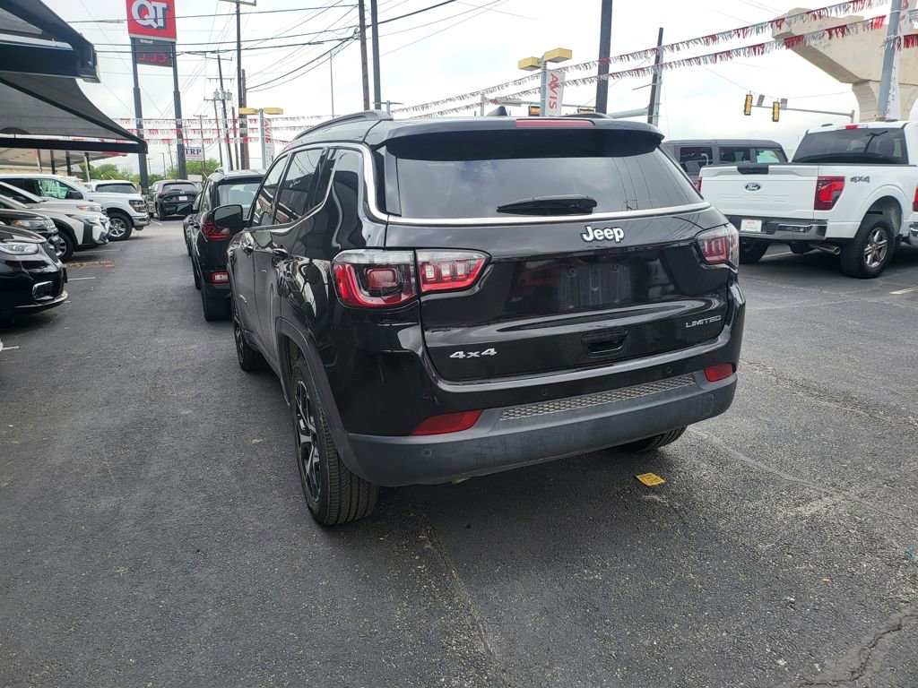 Used 2025 Jeep Compass Limited image 10