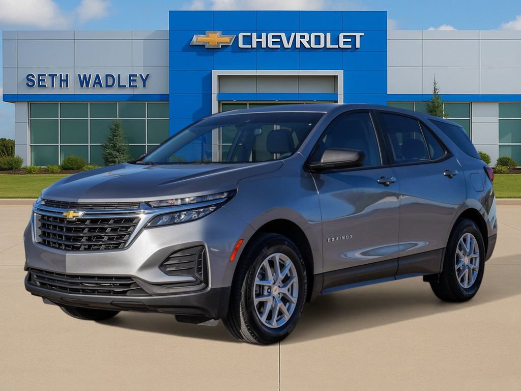 Used 2023 Chevrolet Equinox LS w/ LS Convenience Package image 3