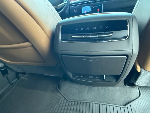 Used 2025 Cadillac Escalade ESV Premium Luxury w/ Touring Package AWD/4WD image 19