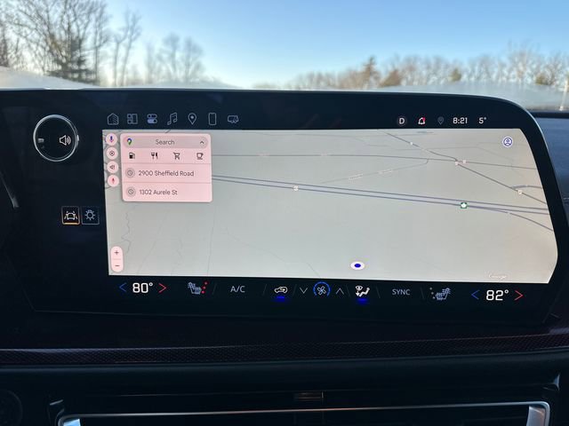 Used 2025 Chevrolet Traverse Z71 image 34