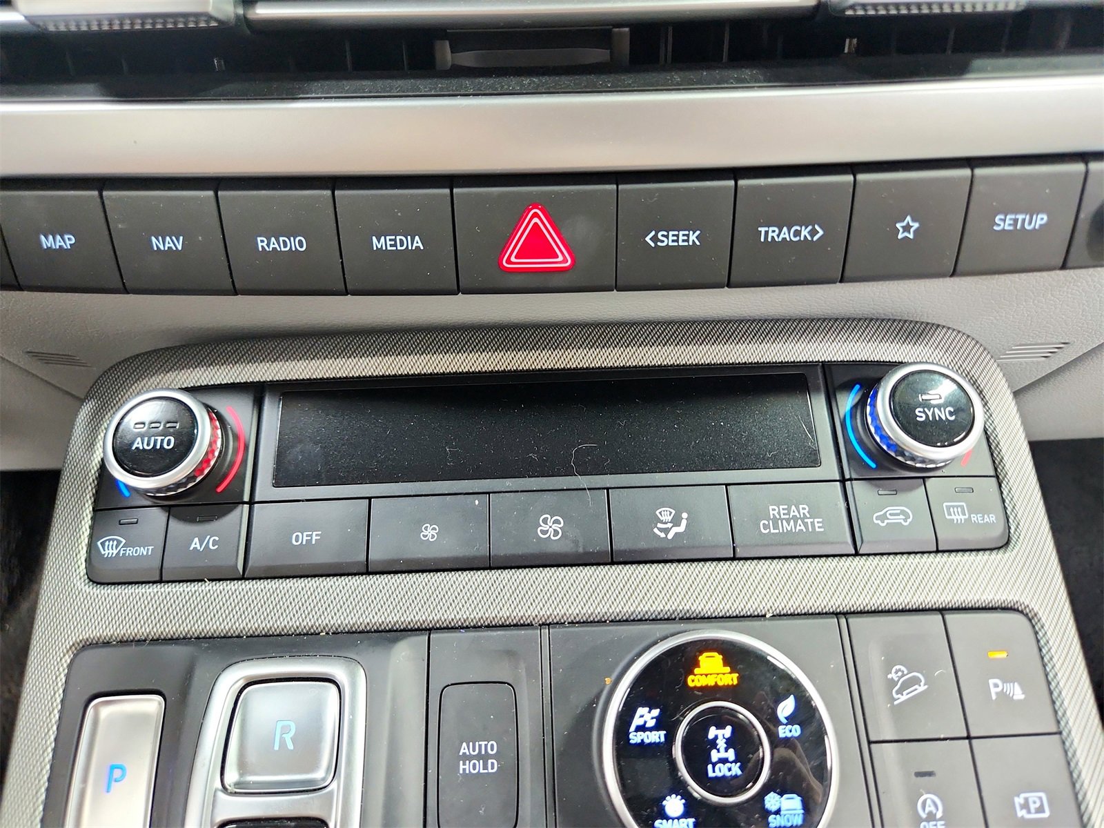 Used 2024 Hyundai Palisade SEL image 32