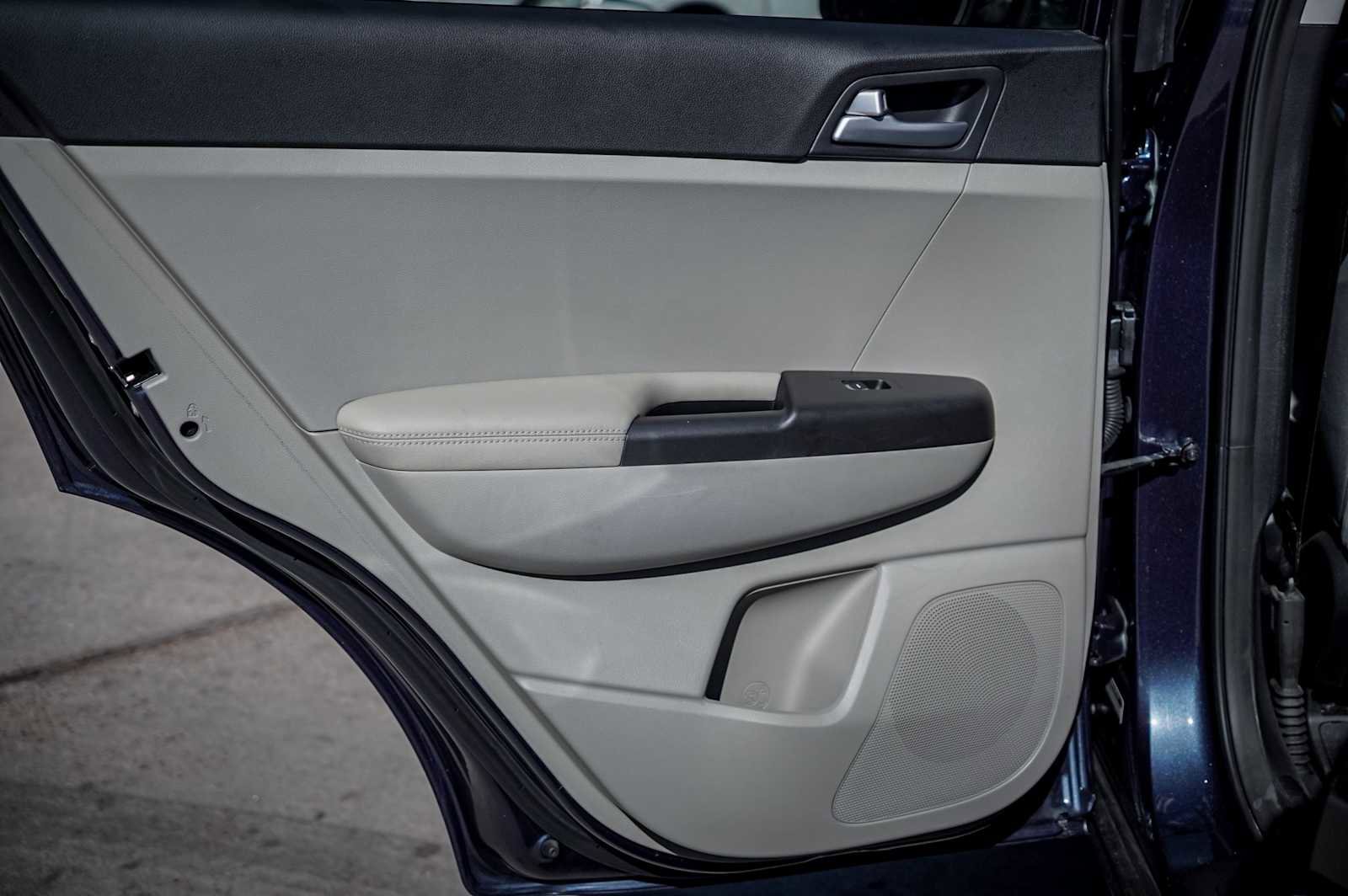 Used 2022 Kia Sportage LX image 32