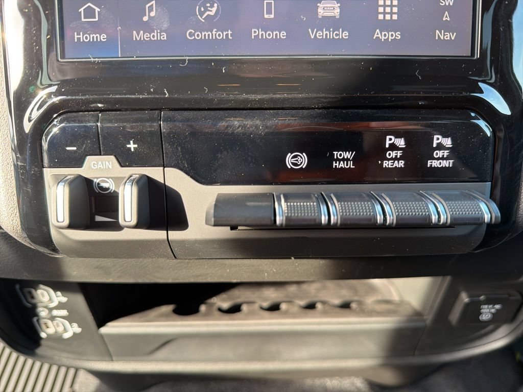 New 2026 RAM 3500 Tradesman AWD/4WD image 39