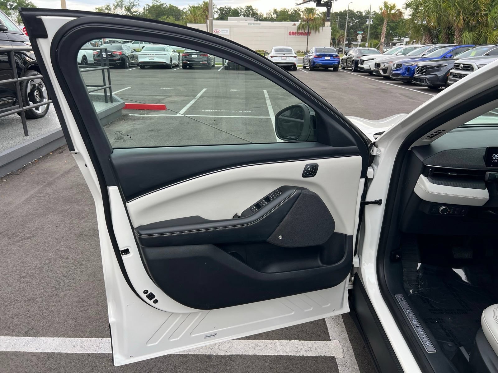 Used 2022 Ford Mustang Mach-E Premium RWD image 25