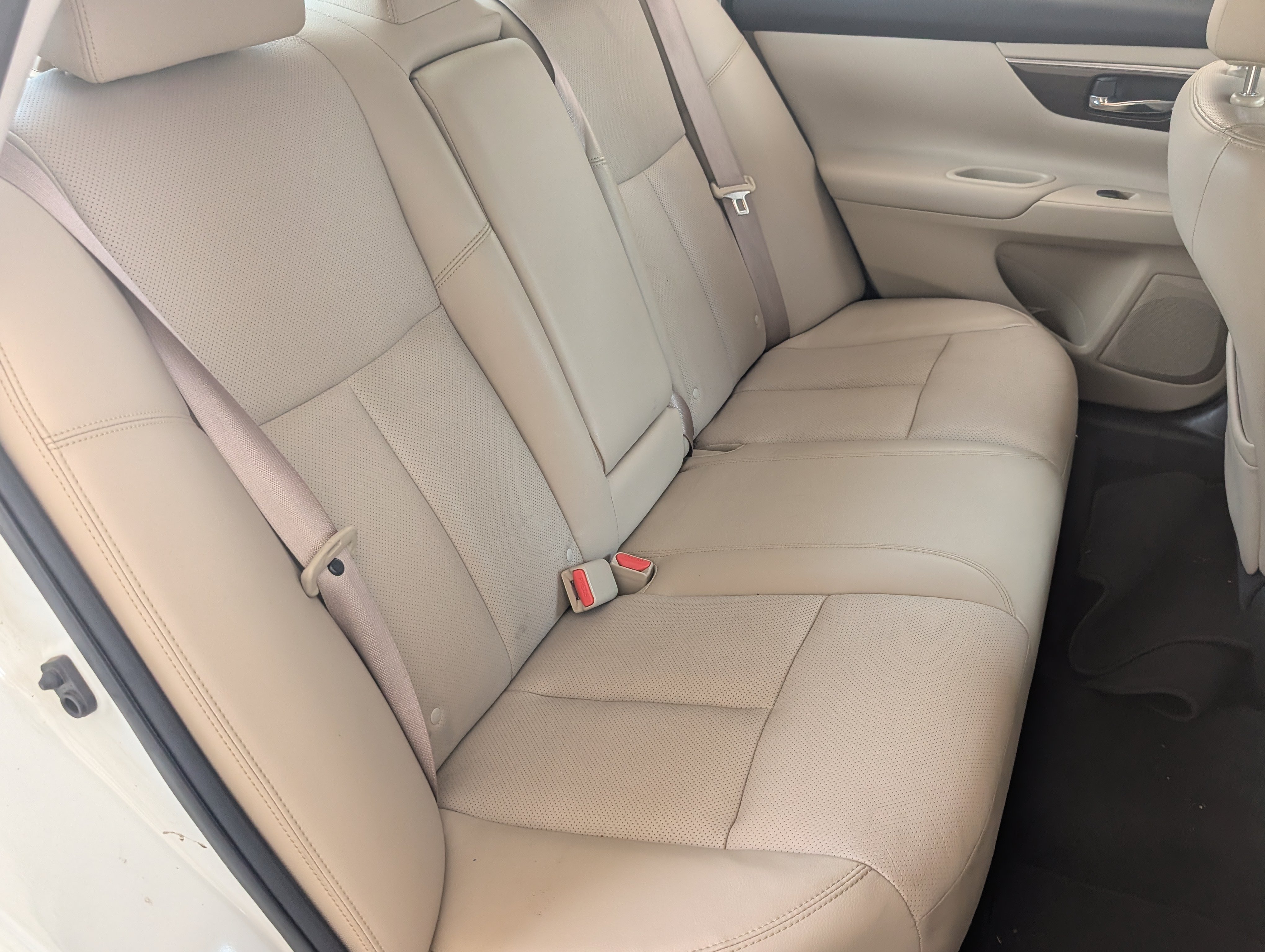 Used 2015 Nissan Altima 3.5 SL FWD image 20
