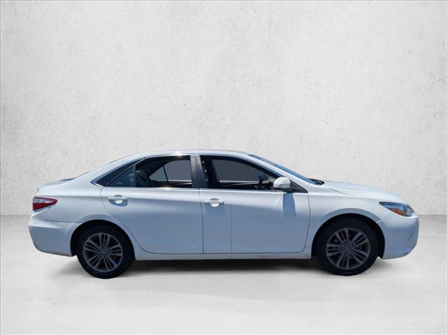 Used 2017 Toyota Camry SE FWD image 4
