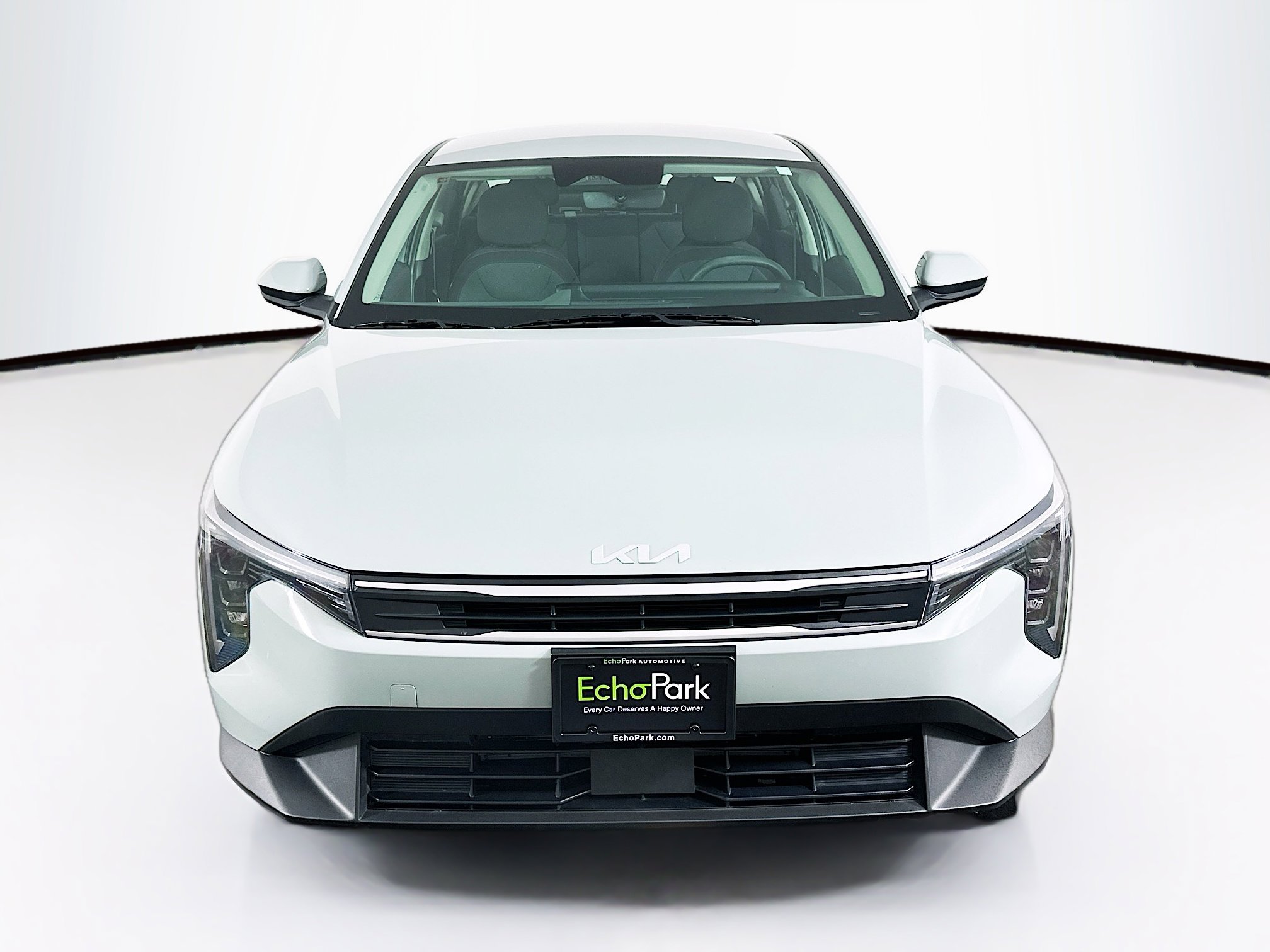 Used 2025 Kia K4 LXS image 2