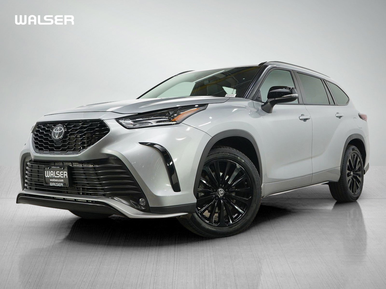 Used 2025 Toyota Highlander XSE AWD/4WD image 1