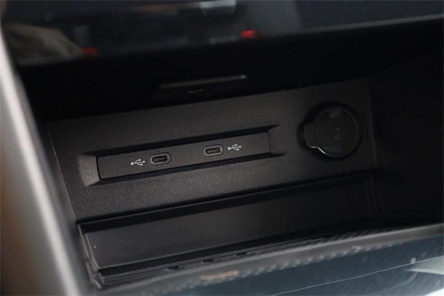 New 2025 Volkswagen Taos SE image 14