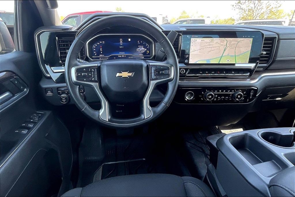 Used 2023 Chevrolet Silverado 1500 LT AWD/4WD image 10
