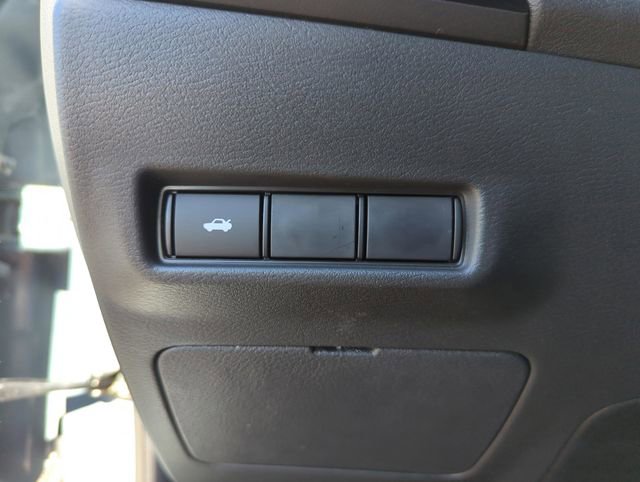 New 2026 Nissan Sentra SR w/ Floor Mat Package FWD image 34