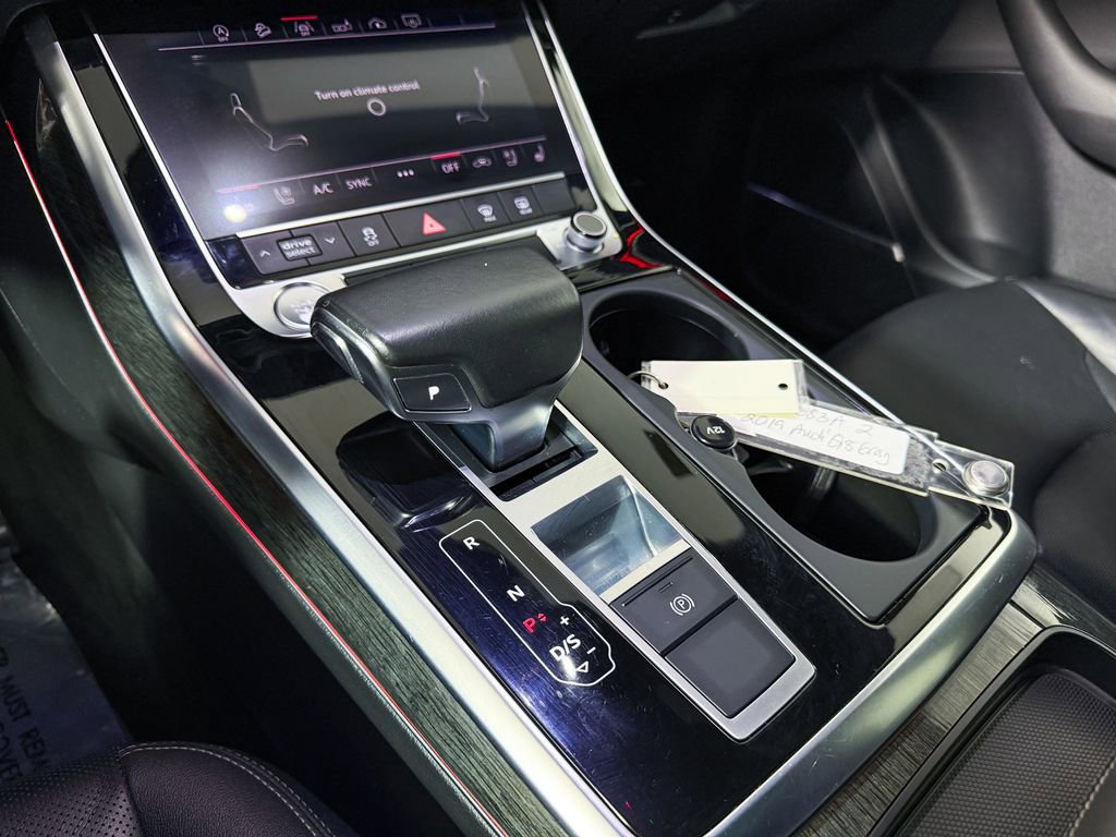Used 2019 Audi Q8 Premium Plus w/ Premium Plus image 20