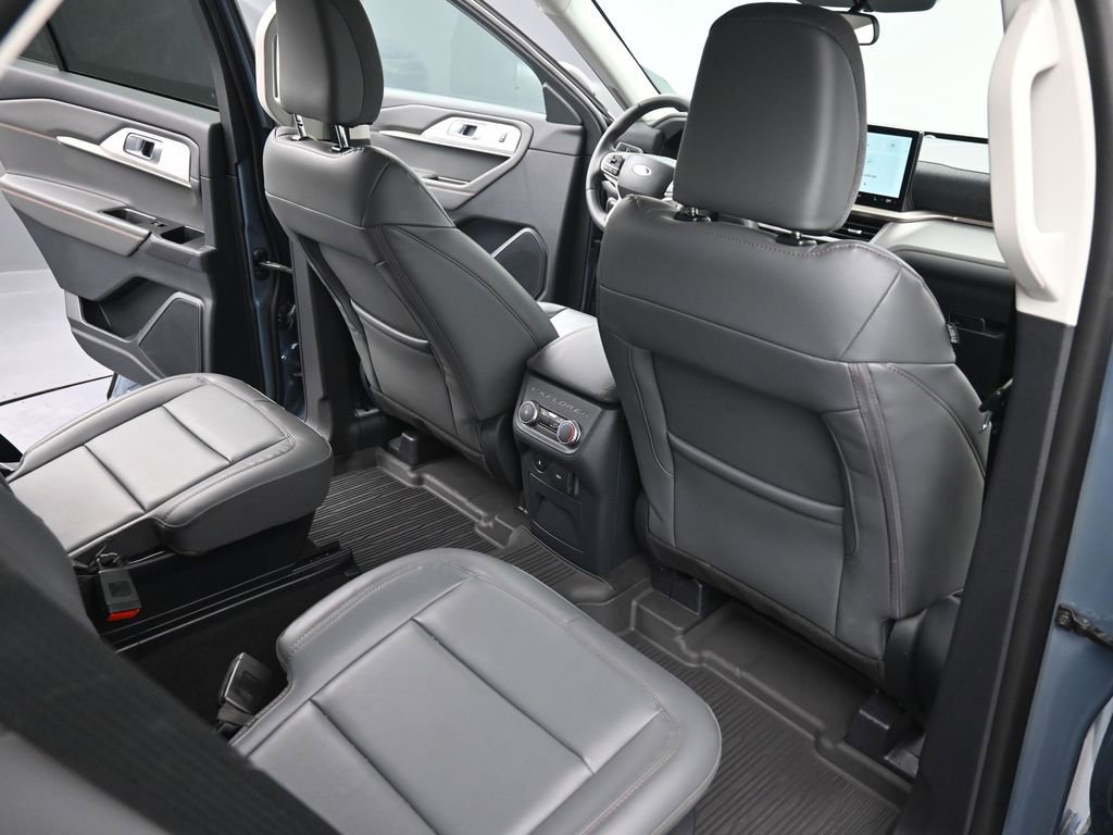 New 2026 Ford Explorer Active w/ Active Comfort Package image 10