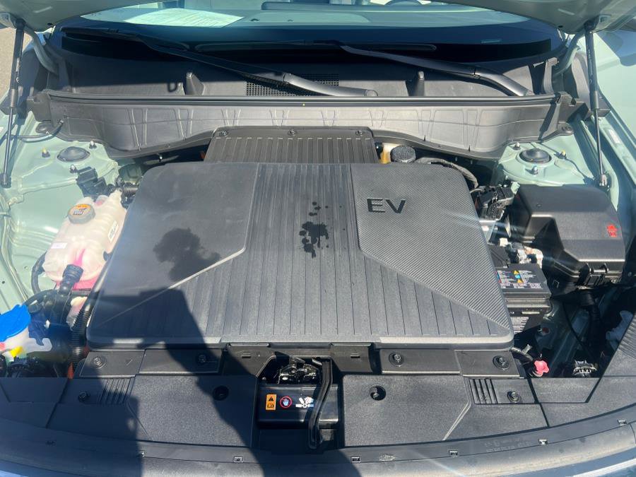 Used 2024 Hyundai Kona SE image 49