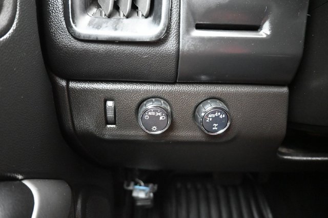 Used 2022 Chevrolet Colorado LT w/ Fleet Safety Package AWD/4WD image 14