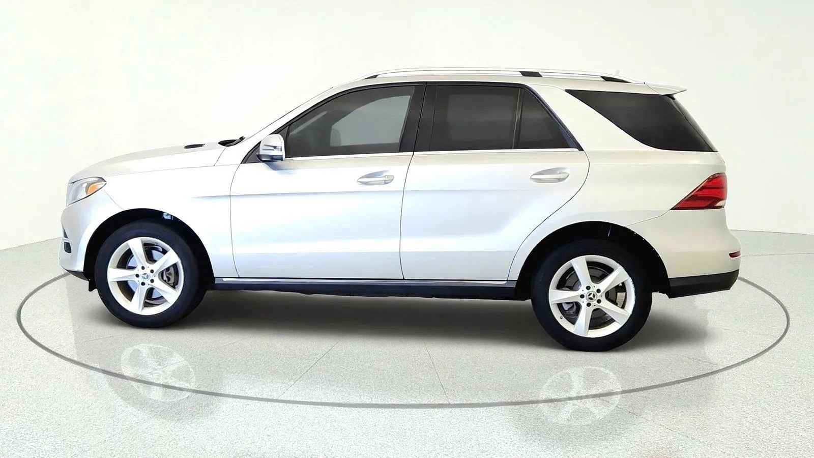 Used 2018 Mercedes-Benz GLE 350 4MATIC image 5