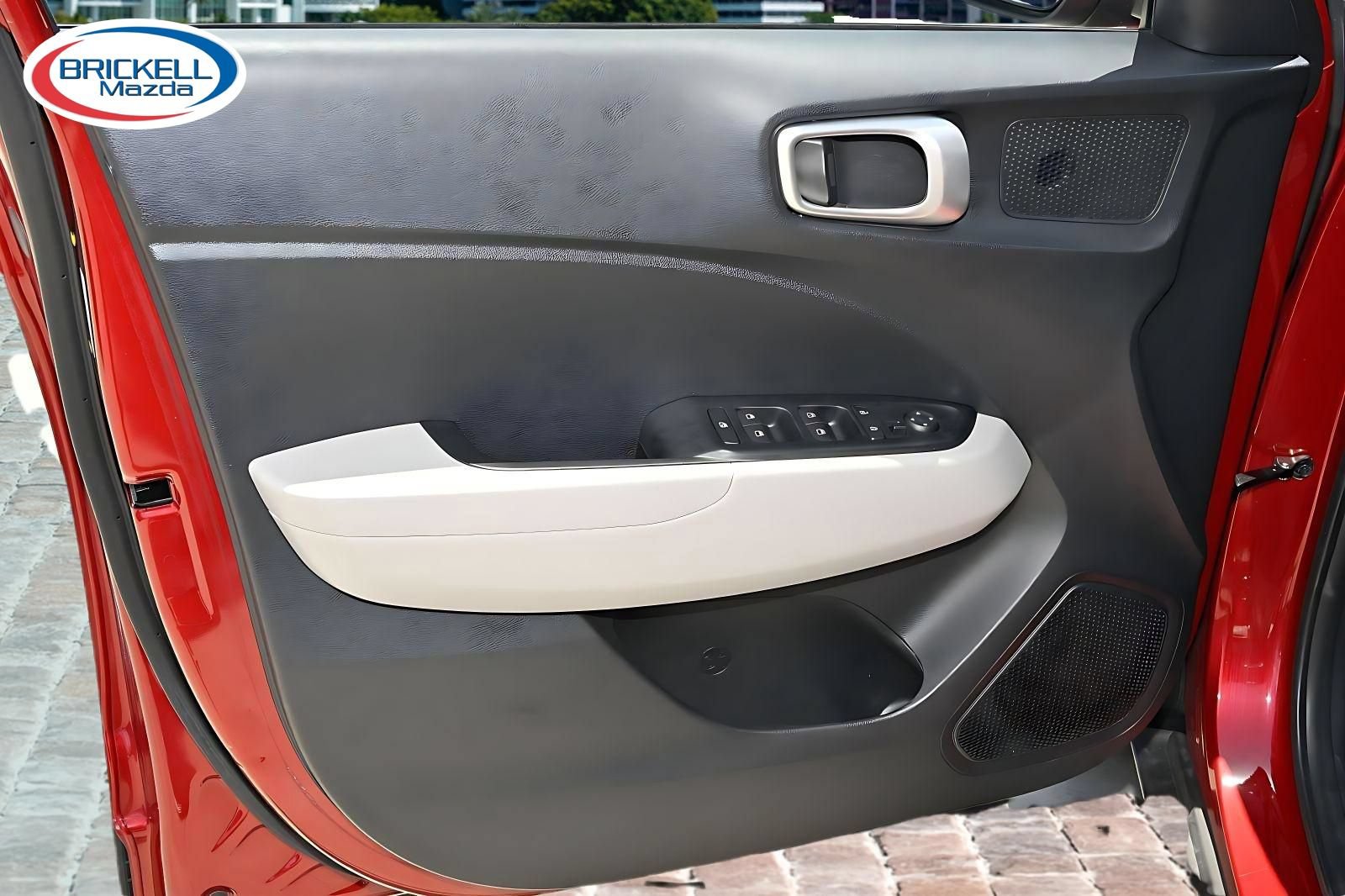 Used 2023 Hyundai Venue SEL FWD image 15