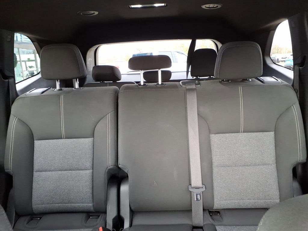 Used 2025 GMC Acadia Elevation image 12