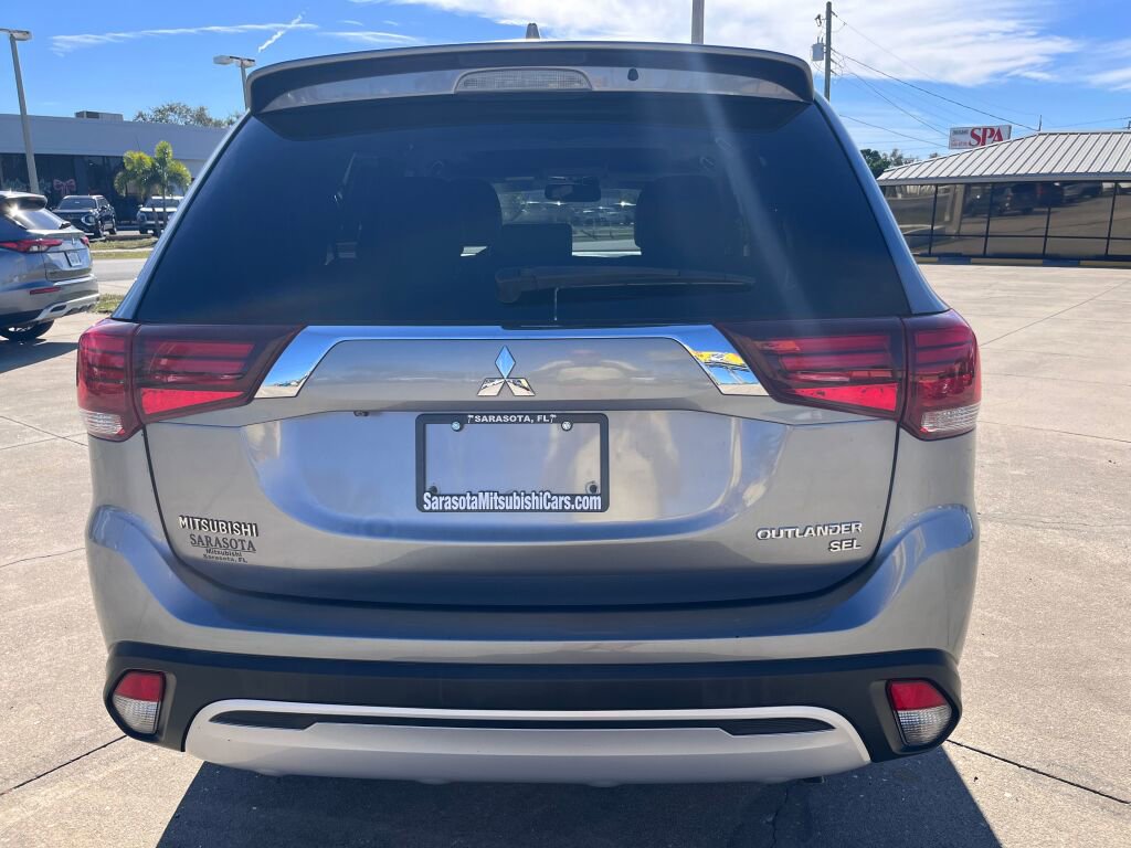 Used 2019 Mitsubishi Outlander SEL image 4