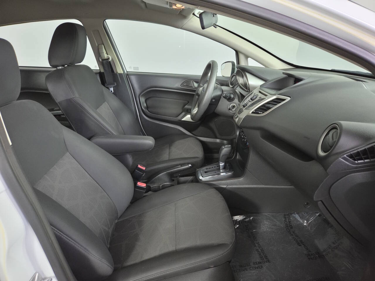 Used 2012 Ford Fiesta SE w/ Super Fuel Economy Pkg FWD image 31