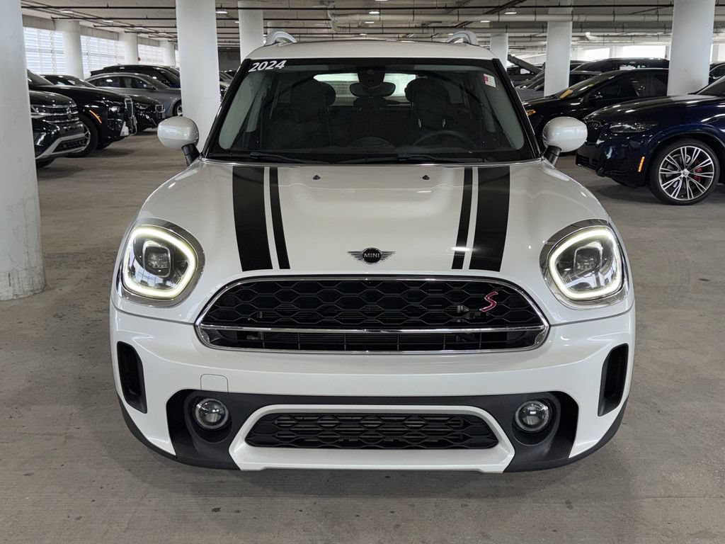 Used 2024 MINI Cooper Countryman S w/ Storage Package FWD image 3