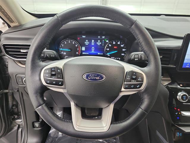 Used 2022 Ford Explorer Limited w/ Equipment Group 301A AWD/4WD image 23