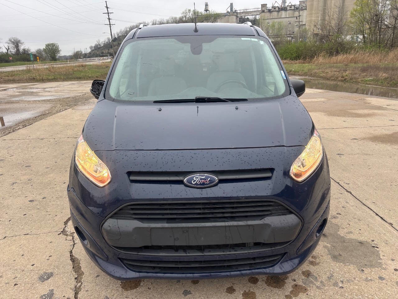 Used 2018 Ford Transit Connect XLT image 3