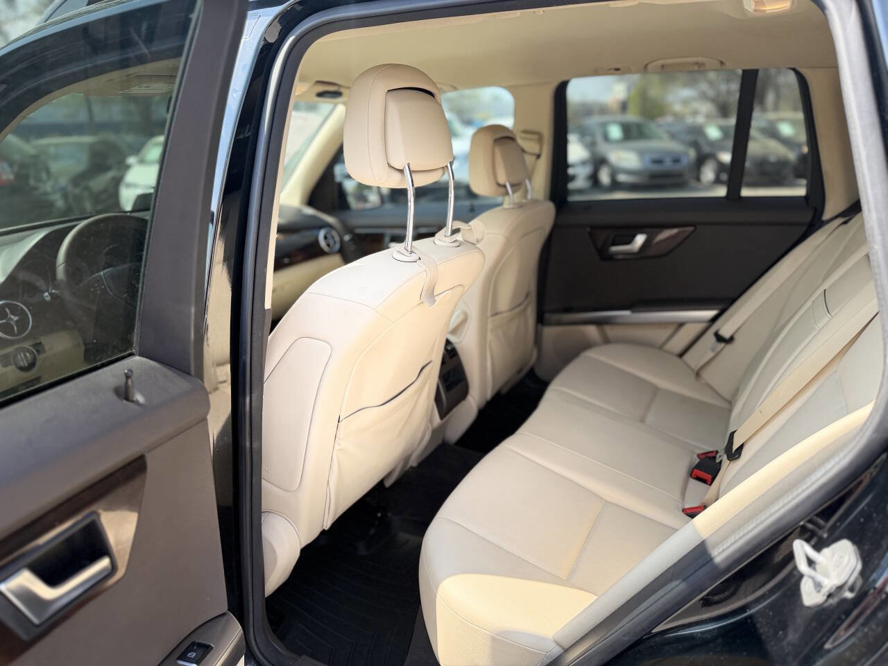 Used 2013 Mercedes-Benz GLK 350 4MATIC image 17