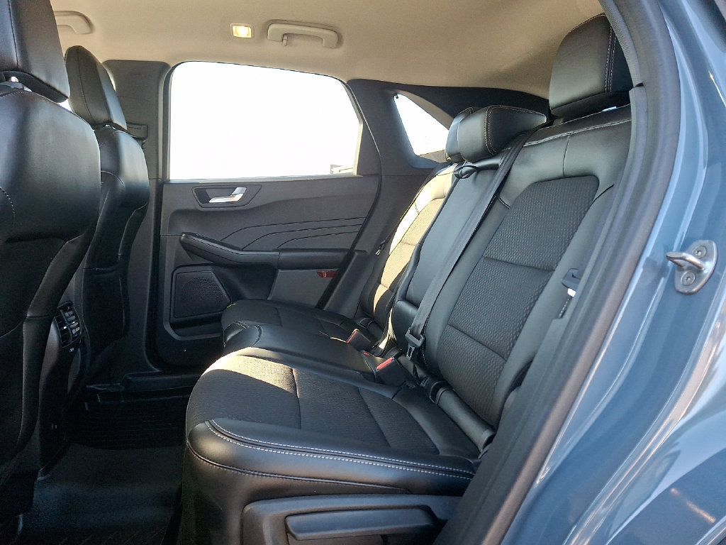 Used 2023 Ford Escape SE FWD image 10