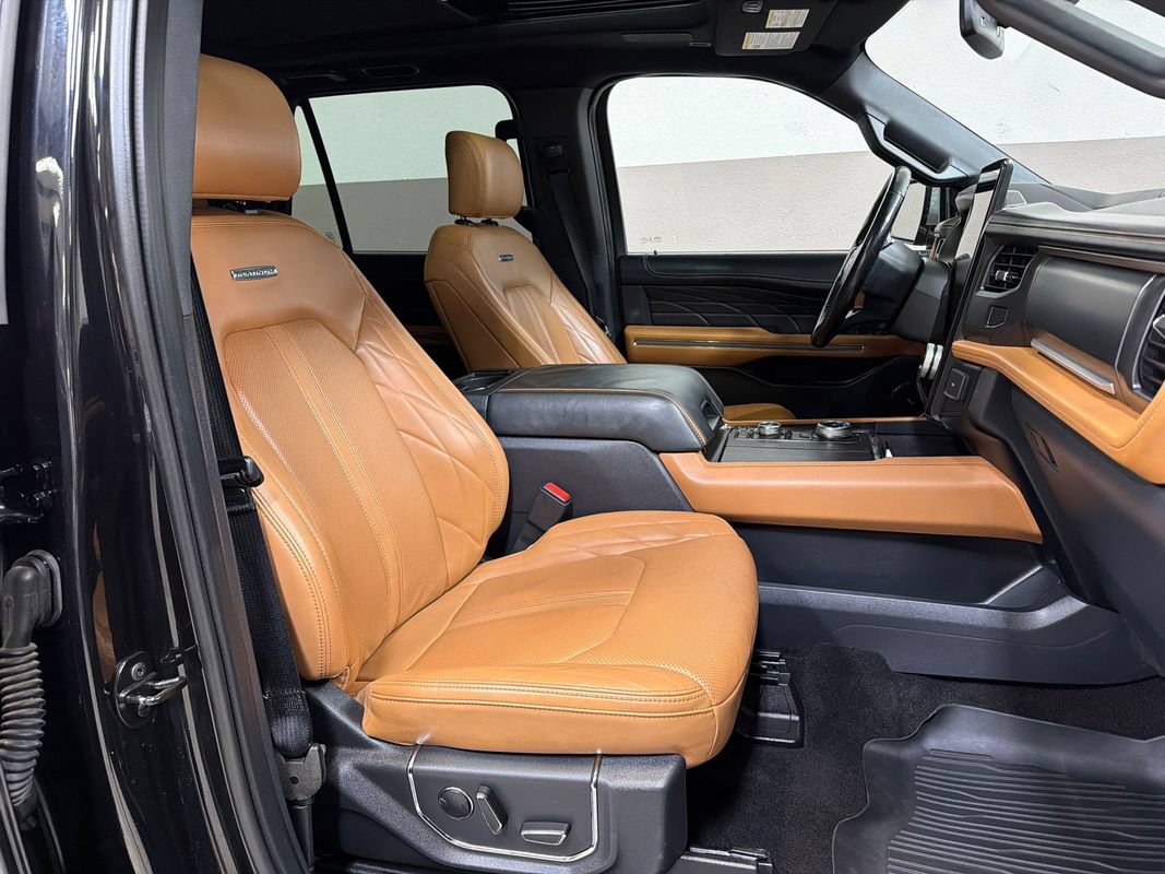 Used 2023 Ford Expedition Platinum AWD/4WD image 40