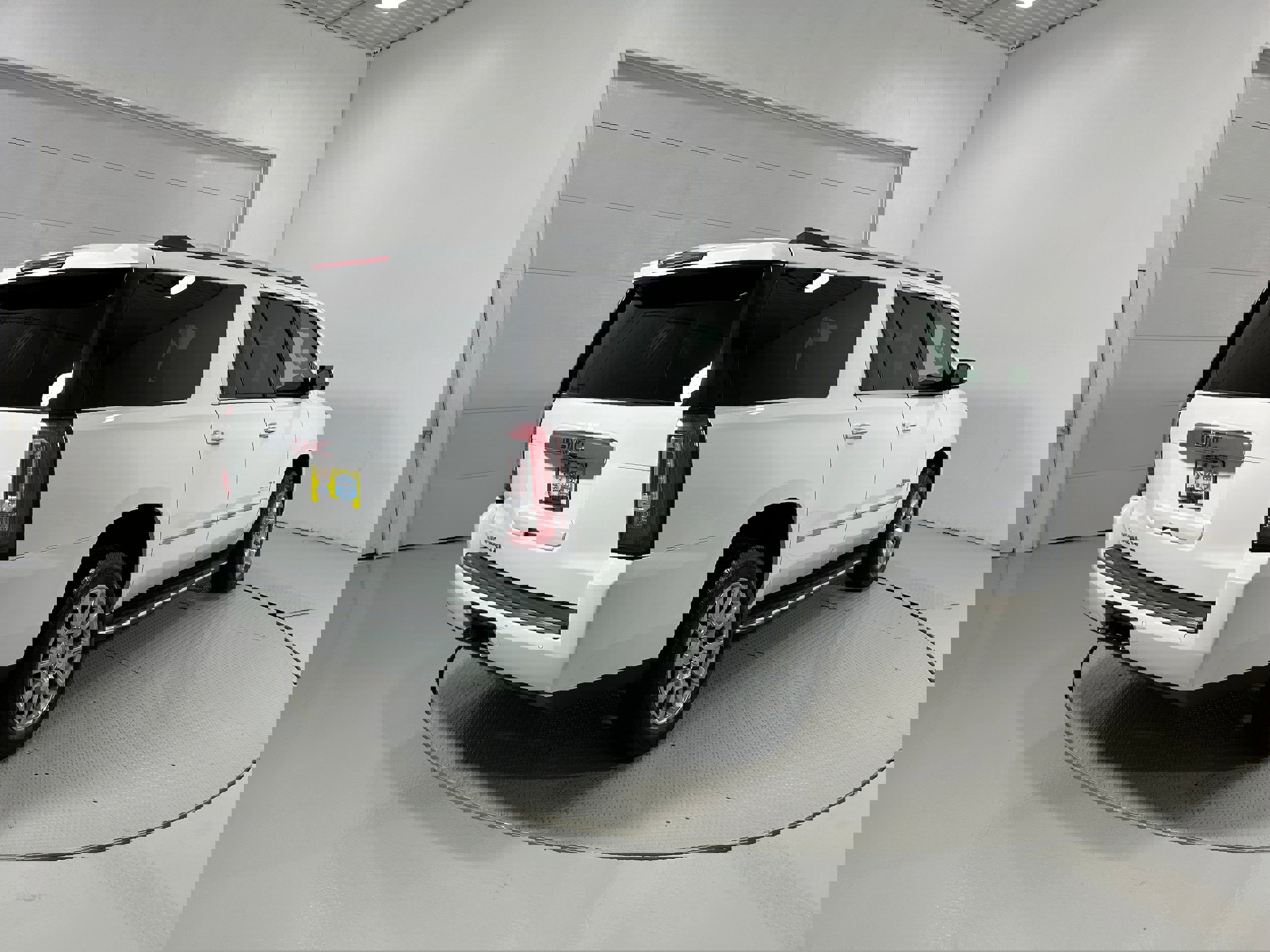 Used 2017 GMC Yukon XL Denali image 40