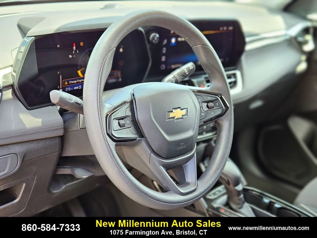 Used 2024 Chevrolet TrailBlazer LT image 19