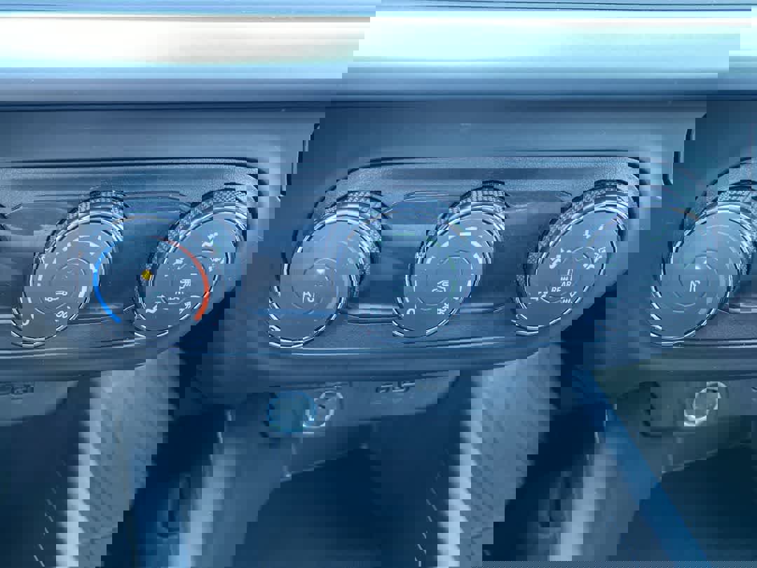 Used 2024 Chevrolet Trax LS FWD image 18