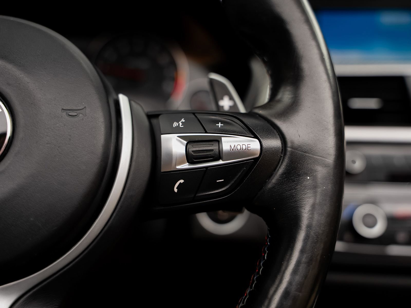 Used 2015 BMW M4 Convertible image 46