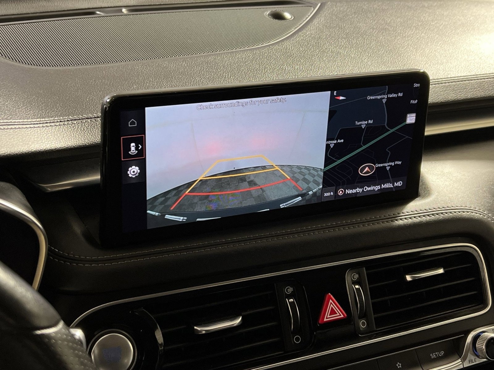 Used 2023 Genesis G70 2.0T image 17