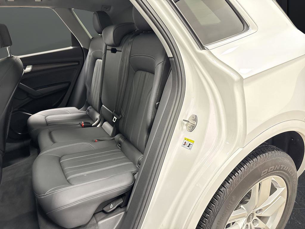 Used 2023 Audi Q5 2.0T Premium w/ Convenience Package image 29